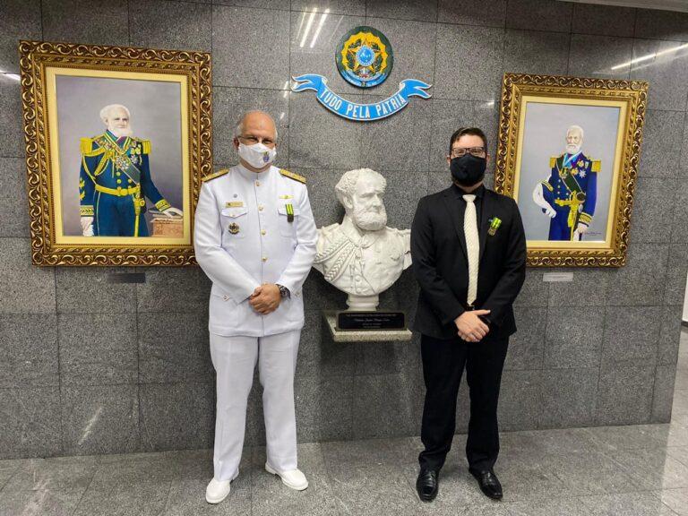 O Presidente da ABIMDE recebe a Medalha Mérito Tamandaré
