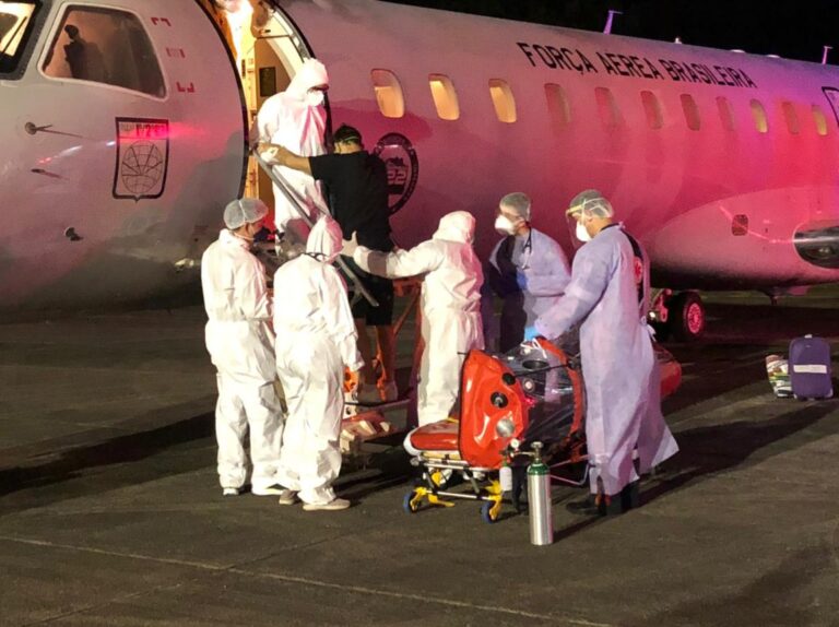 Santa Catarina recebe pacientes transportados pelas Forças Armadas