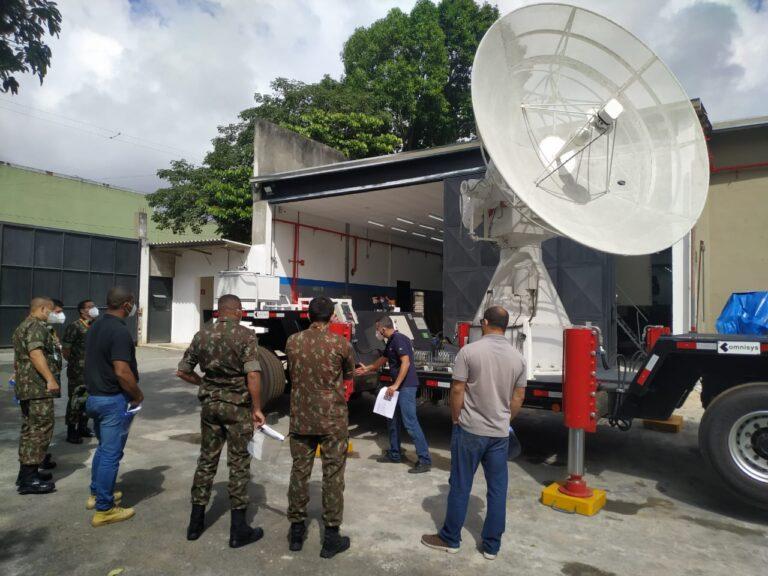 Omnisys e Exército realizam treinamento em operação de sistema de rastreio de engenhos em voos