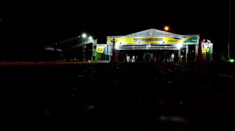Com apoio das Forças Armadas, Distrito Federal inaugura posto de vacinação noturno