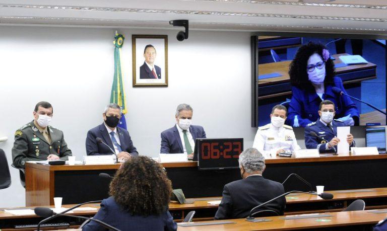 Orçamento atende a metade das necessidades da Defesa, diz ministro