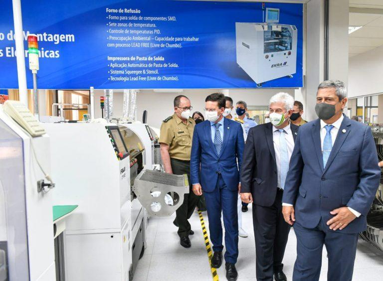 Comitiva do Ministério da Defesa visita polo de excelência em tecnologia do SENAI-CIMATEC, em Salvador