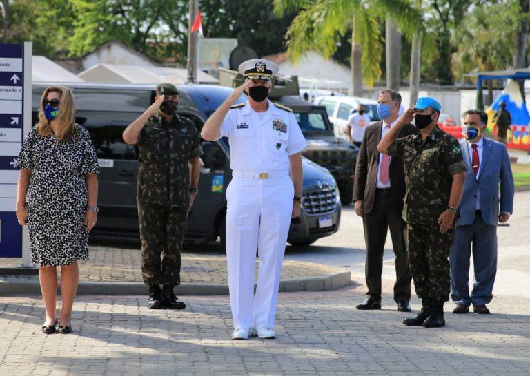 Comandante do United States Southern Command (SOUTHCOM) e comitiva visitam o CCOPAB
