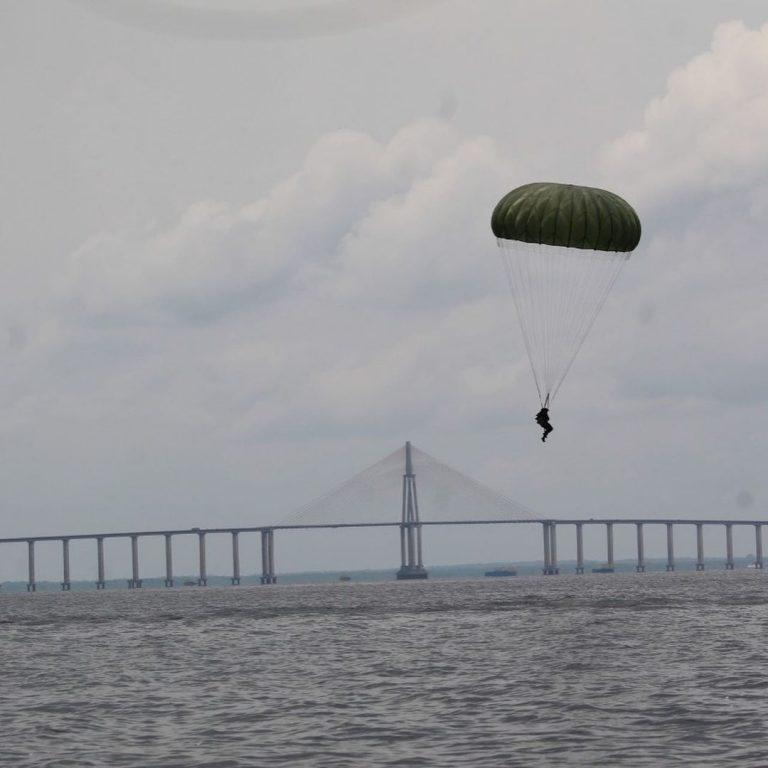 CECMA apoia salto em massa d’água no Rio Negro