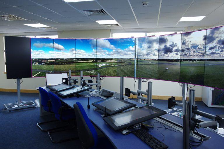 Atech e Saab apresentam tecnologias para centralização e digitalização de soluções para controle de tráfego aéreo no Aviatrade