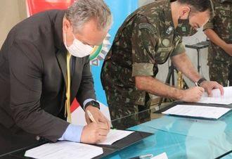 UFPB firma acordo com Exército para oferta de estágio