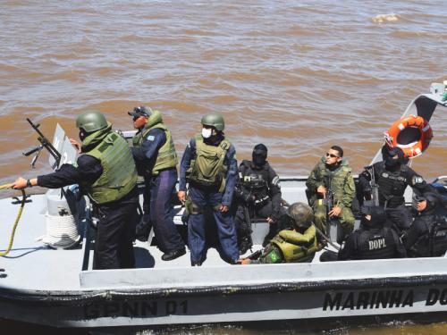 Navio-Patrulha “Bracuí” participa da Operação “Rios Seguros”, no Amapá