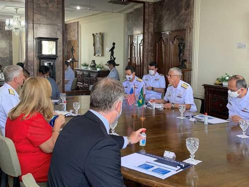 Comando de Operações Navais recebe visita do Comandante do Comando Sul dos EUA