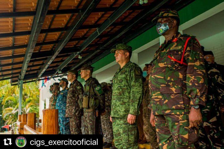 CIGS REALIZA FORMATURA DE BREVETAÇÃO DO CURSO INTERNACIONAL DE OPERAÇÕES NA SELVA