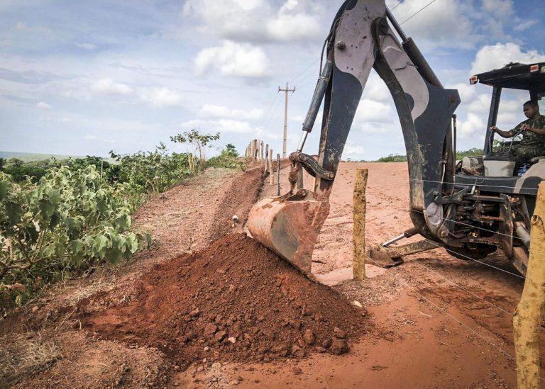 Batalhão de Engenharia de Construção executa manutenção de rodovia estadual