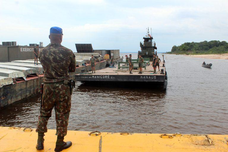 Centro de Embarcações do Comando Militar da Amazônia apoia o Centro de Instrução de Guerra na Selva