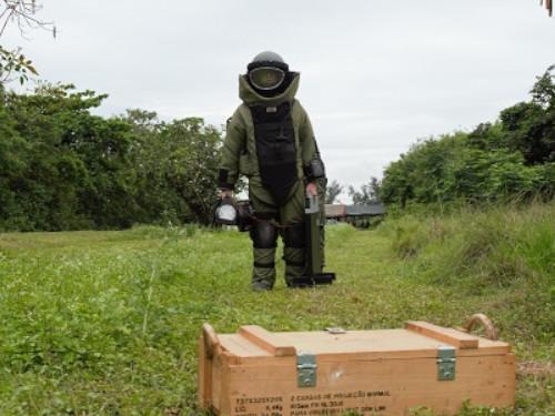 Batalhão de Engenharia de Fuzileiros Navais realiza treinamento para capacitação de militares do Exército Brasileiro
