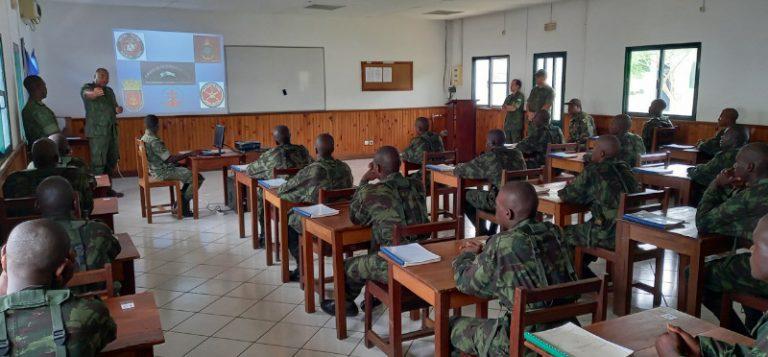 Marinha do Brasil inicia o 6º Curso de Formação de Soldados Fuzileiros Navais em São Tomé e Príncipe