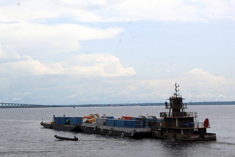 Exército inicia operação de transporte de suprimentos para Humaitá (AM)