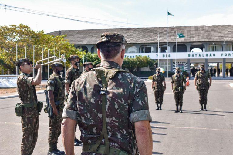 Comandante da 1ª Brigada de Infantaria de Selva visita Batalhão Forte São Joaquim