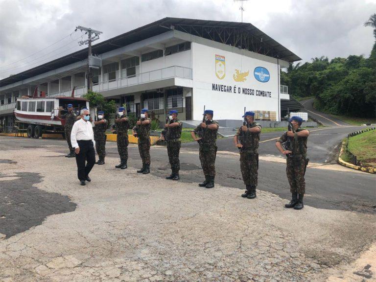 Centro de Embarcações Pedro Teixeira recebe o assessor especial do Comandante Logístico