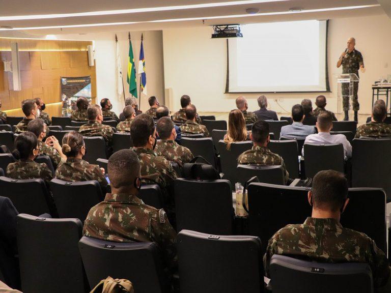 Workshop na Faculdade SENAC aborda Escola de Sargentos do Exército em Pernambuco
