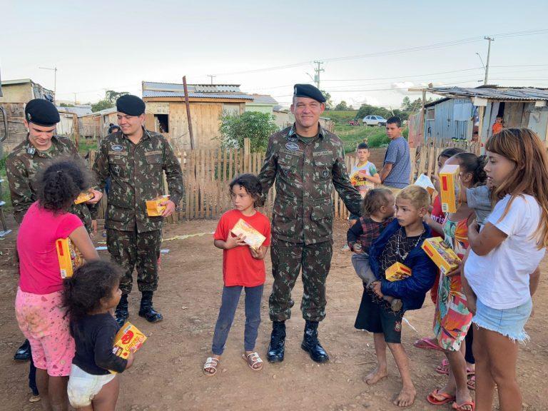 26º GAC continua com a Entrega dos Chocolates da Arrecadação Solidária de Páscoa