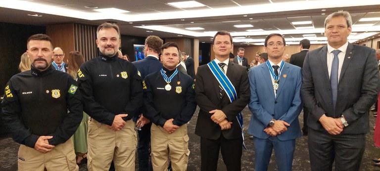 Diretor-Geral da PRF é condecorado em evento do Ministério da Justiça