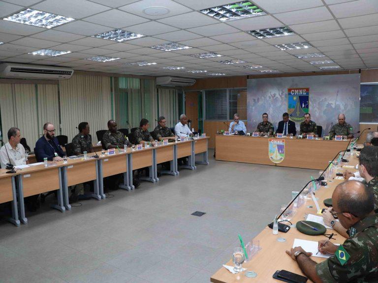 Comando Militar do Nordeste recebe comitivas com palestra sobre Operação Carro-Pipa