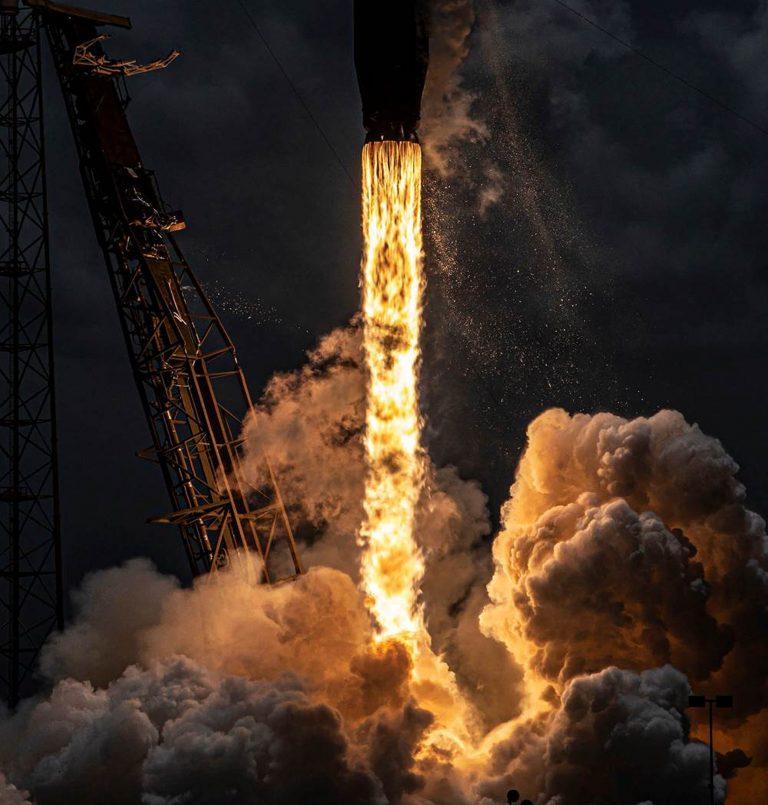 ICEYE coloca em órbita os dois satélites brasileiros que serão operados pela Força Aérea Brasileira