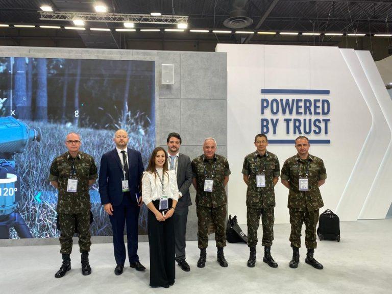 Safran Eletrônica e Defesa Brasil na EUROSATORY 2022