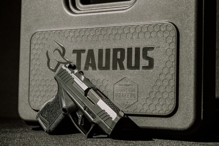 Taurus lança primeira arma do mundo com grafeno e marca início da 3ª geração de pistolas