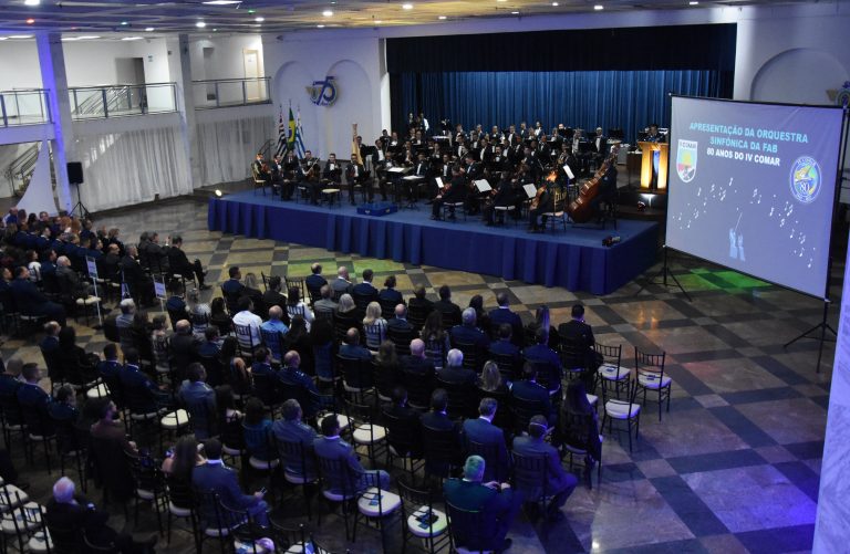 Orquestra Sinfônica da FAB homenageia IV COMAR