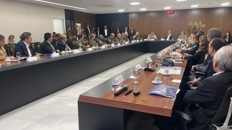 Operação Ágata Oeste: Ministro da Defesa participa de reunião interagências em Mato Grosso
