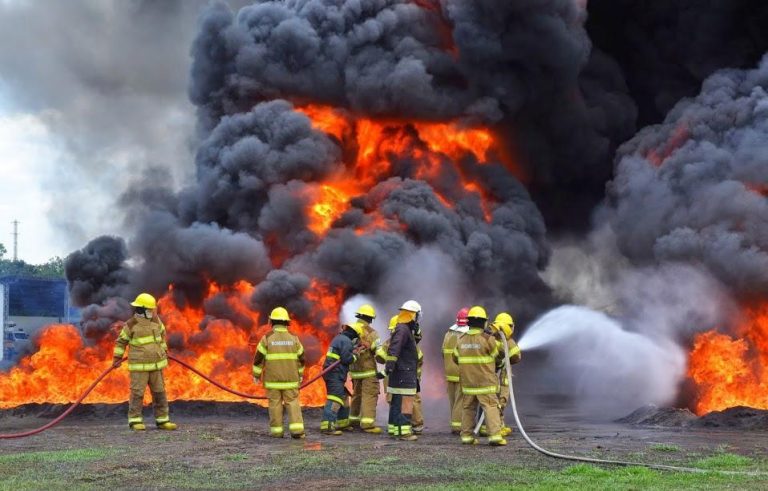 Bombeiros militares da FAB estão 24h por dia de prontidão