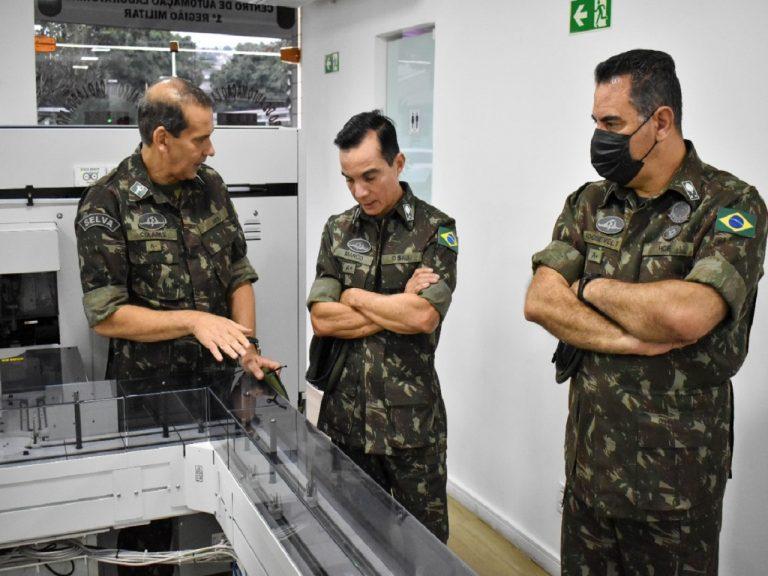Instituto de Biologia do Exército recebe visita da Diretoria de Saúde