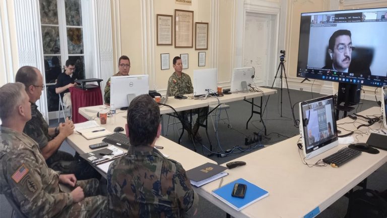 Militares brasileiros e dos EUA iniciam planejamento de exercício voltado para missões humanitárias