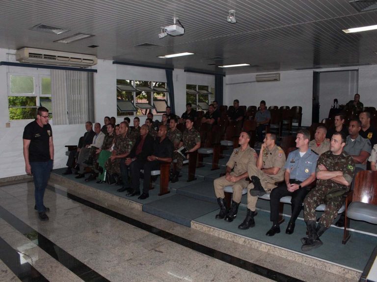 Escola de Instrução Especializada realiza aula inaugural do Curso de Perícia e Investigação Criminal Militar para Oficiais