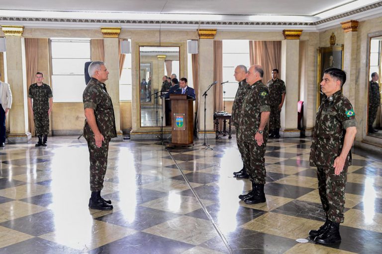 Comando Militar do Leste recebe a primeira visita oficial do Comandante do Exército