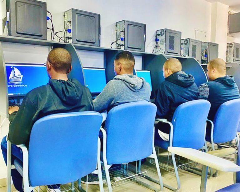 Candidatos realizam provas para as Categorias de Habilitação de Amadores em Itacuruçá