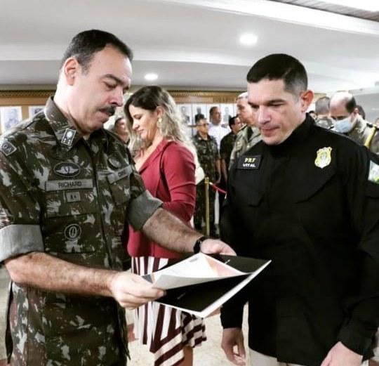 Comando Militar do Nordeste concede Diploma de Amigo para a PRF em Pernambuco