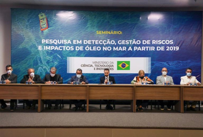 Marinha participa de Seminário sobre os impactos de óleo no mar