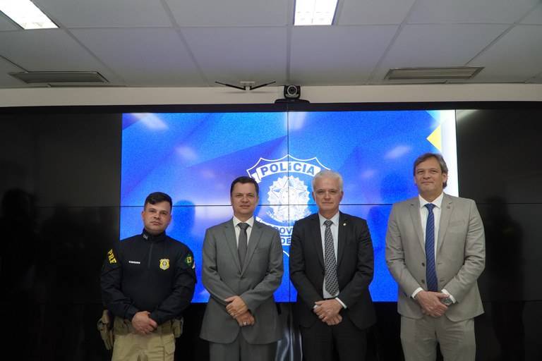 Diretor-Geral da PRF apresenta resultados institucionais em reunião com autoridades do Ministério da Justiça e Segurança Pública