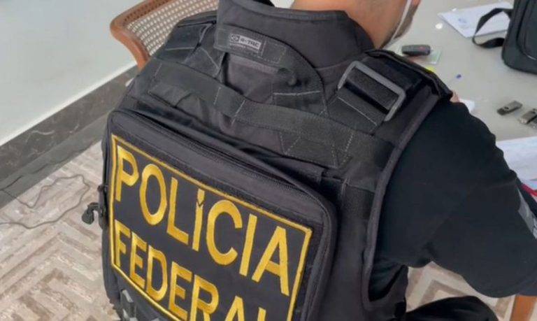 PF apreende quase 1 tonelada de maconha às margens do Rio Paraná