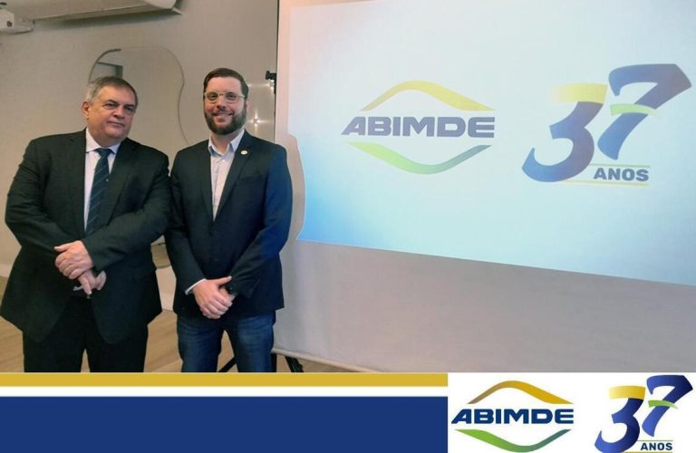 ABIMDE recebe ministro Paulo Alvim e autoridades em celebração dos 37 anos da entidade