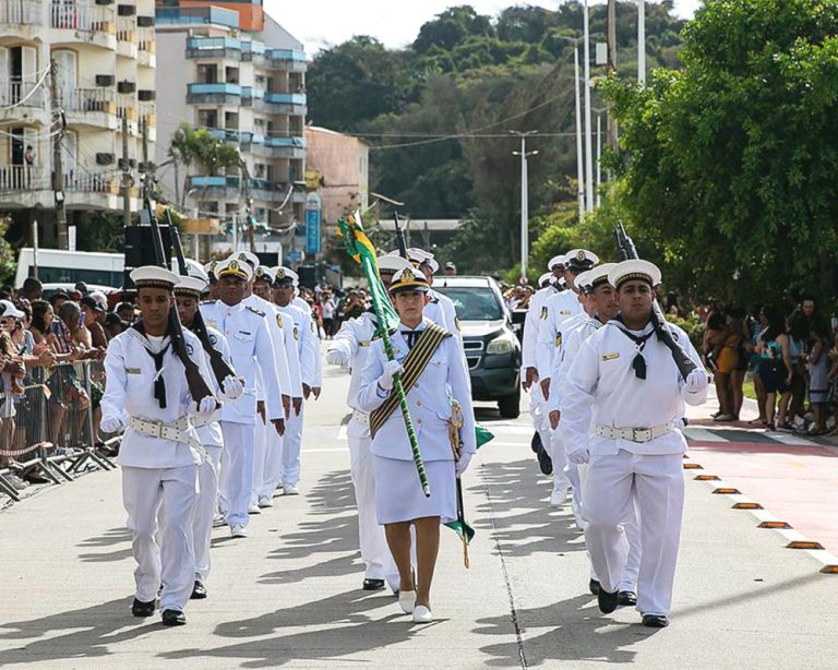 Marinha participa do 209° Aniversário da Cidade de Macaé
