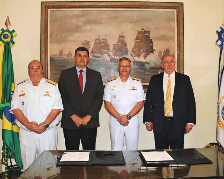 Marinha realiza cerimônia de assinatura do contrato para Manutenção dos Submarinos “Classe Riachuelo”