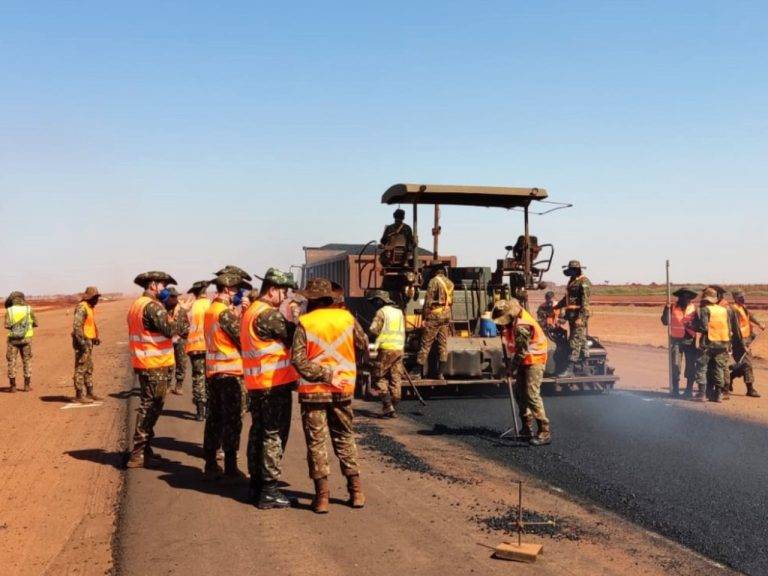 Batalhão de Engenharia recebe visita técnica da Diretoria de Obras de Cooperação em Dourados (MS)