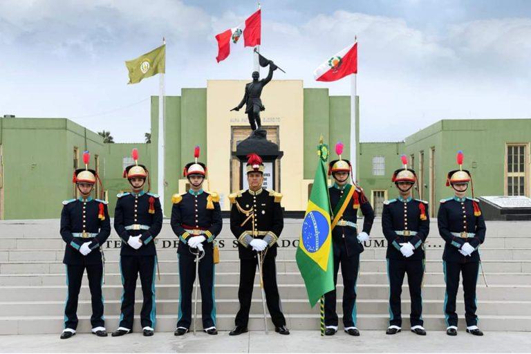 Delegação da AMAN participa das comemorativas do 201º aniversário da Independência da República do Peru