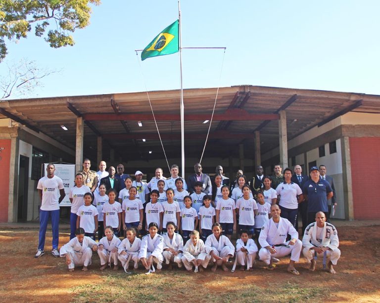 Marinha do Brasil recebe Delegação estrangeira em Brasília (DF)