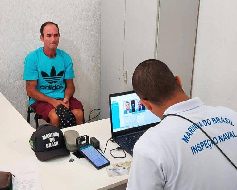 Marinha e Associação dos Pescadores e Armadores da Pesca proporcionam atendimento ao público no sul capixaba