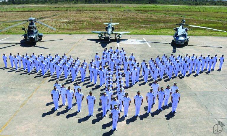 No ar, os homens do mar: Aviação Naval comemora 106 anos