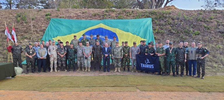 TAURUS e CBC participam do Torneio de Tiro das Nações com Adidos Militares estrangeiros