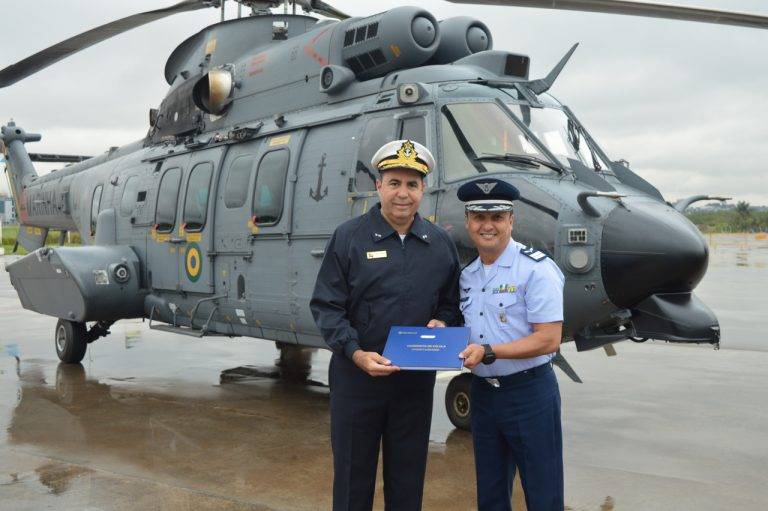 FAB entrega Helicóptero H225M para Marinha do Brasil