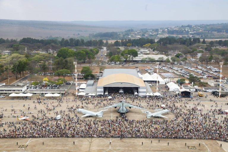 Portões Abertos da Base Aérea de Brasília recebe público recorde